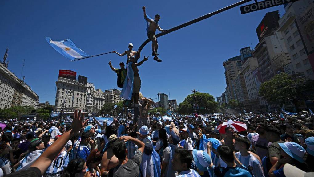 Mar albiceleste: locura total en Buenos Aires para festejar el campeonato del mundo de Argentina