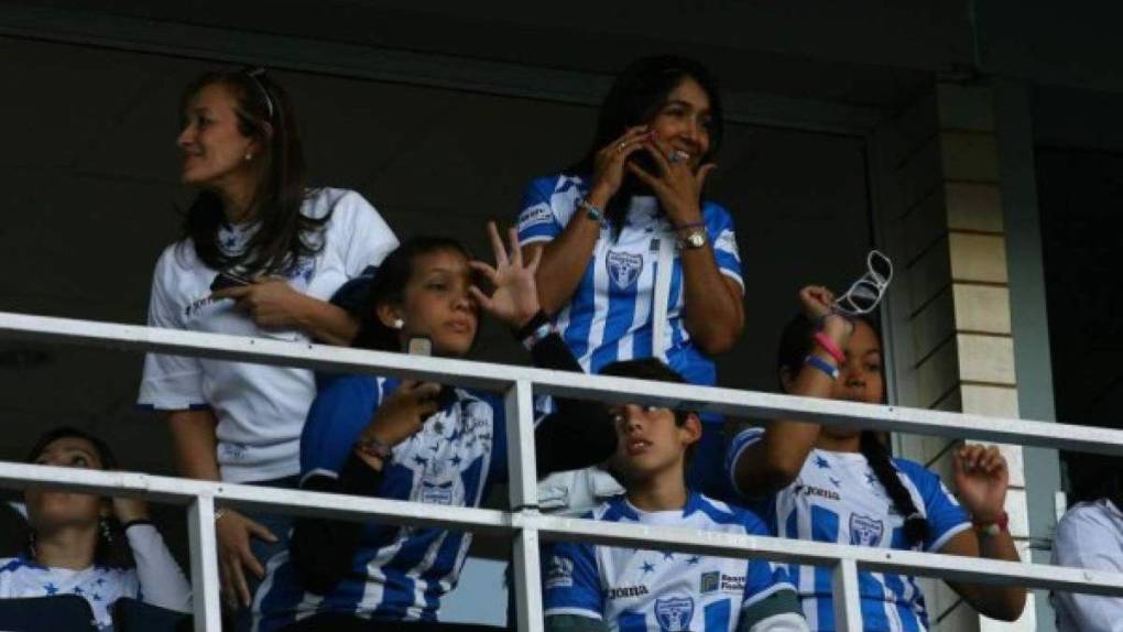 Apasionadas por el fútbol y aficionadas de su padre: así son Alejandra y Carolina, las hijas de Reinaldo Rueda