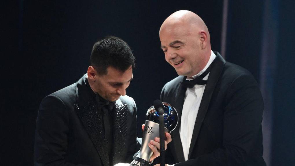 El emotivo momento en que Messi recibió el premio The Best 2022