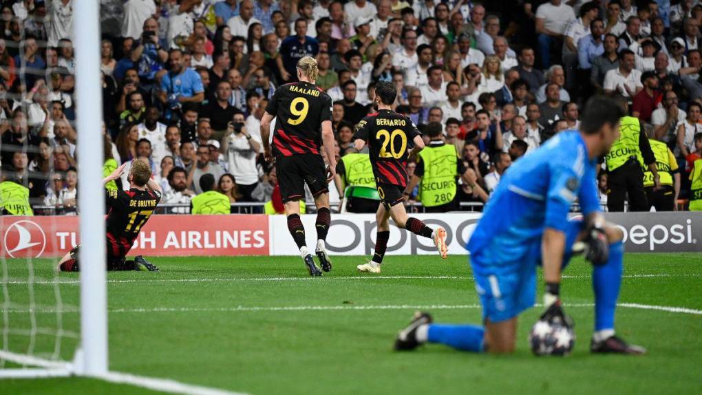 El enfado de Ancelotti, dos golazos y sonrisas al final: las imágenes del Real Madrid vs Manchester City