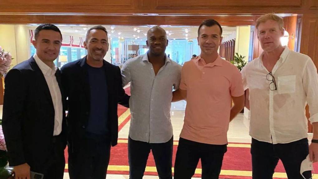 Las leyendas con las que se ha codeado David Suazo como embajador de FIFA