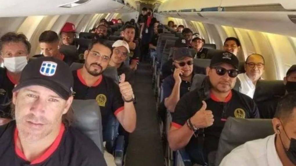 ¡Pasión sin fronteras! Olimpia es recibido por su afición a su arribo a Guadalajara