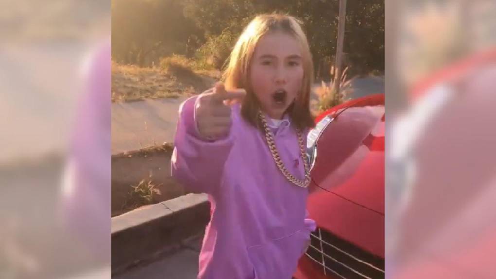 Lil Tay, la polémica rapera de 14 años que murió de forma “trágica” junto a su hermano