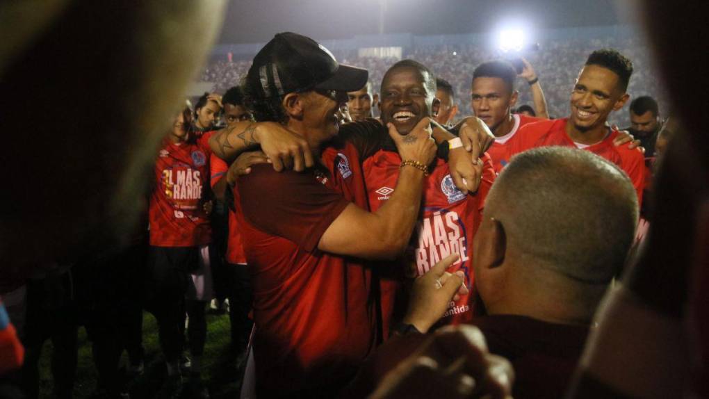 Tras la conquista de la 36, ¿quiénes son los futbolistas más ganadores en la historia del Olimpia?