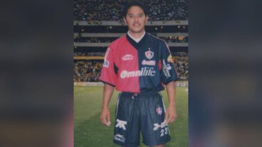 Del fútbol a la política: así cambió la vida de Wilmer Velásquez, goleador histórico del Olimpia