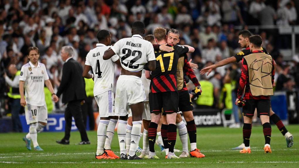 El enfado de Ancelotti, dos golazos y sonrisas al final: las imágenes del Real Madrid vs Manchester City