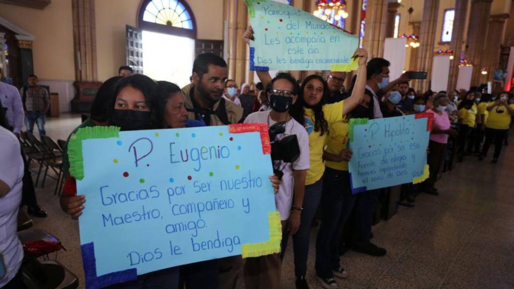 Con gozo y renovación de votos se celebra la Misa Crismal este Jueves Santo en la capital