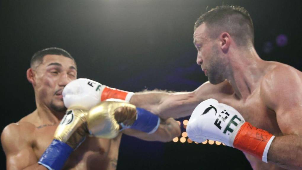 ¡Campeón mundial superligero! La victoria de Teófimo López sobre Josh Taylor en imágenes