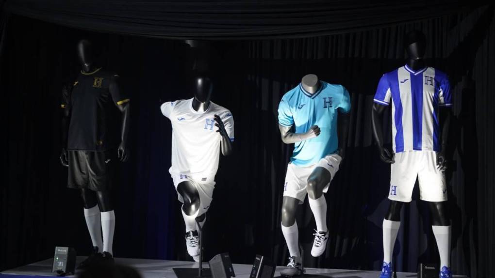 Evolución de los uniformes de la Selección de Honduras en eliminatorias mundialistas