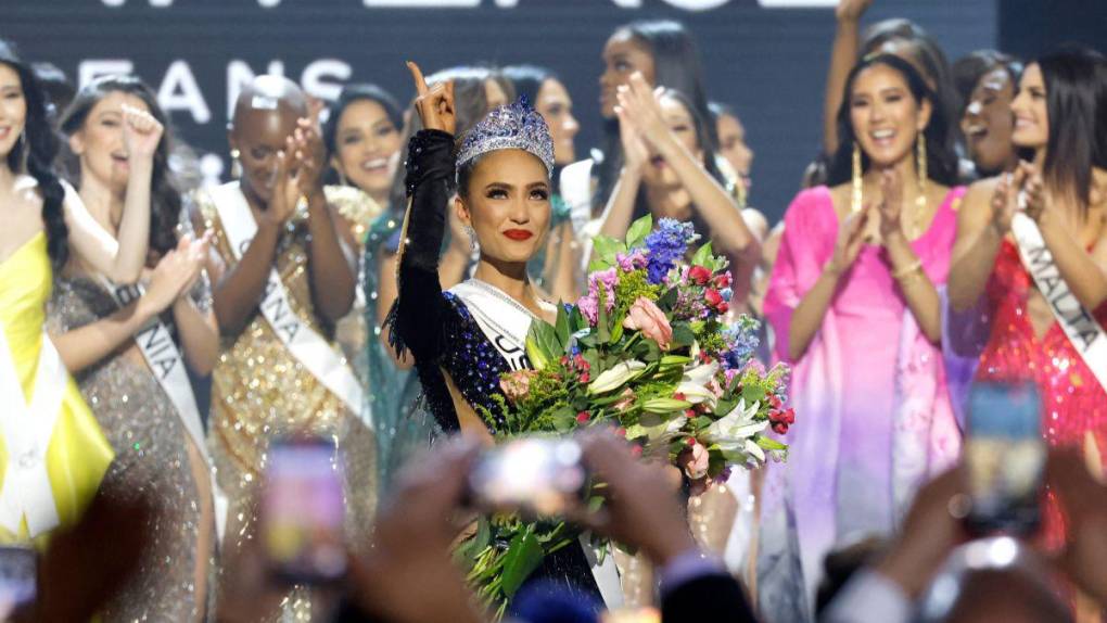 “Pésima elección de Miss USA”, “Habían otras más bonitas”: María Celeste Arrarás arremete contra Miss Universo 2022