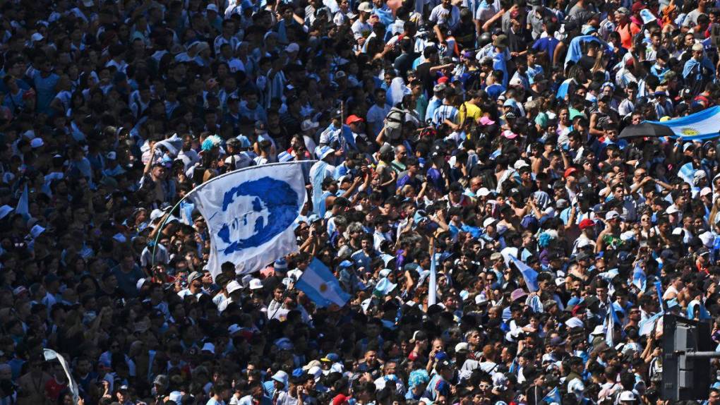 Mar albiceleste: locura total en Buenos Aires para festejar el campeonato del mundo de Argentina