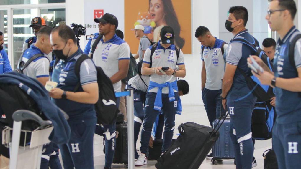 ¡Misión Copa Oro! Honduras partió hacia Estados Unidos para partidos ante El Salvador y Canadá