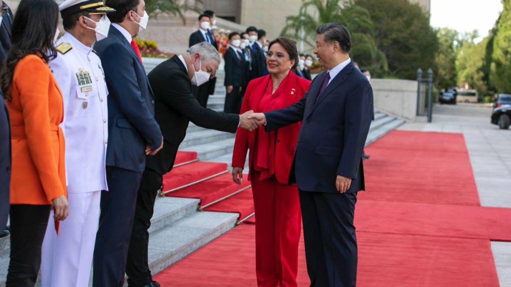 Cálido recibimiento: así fue el encuentro entre Xiomara Castro y Xi Jinping en China