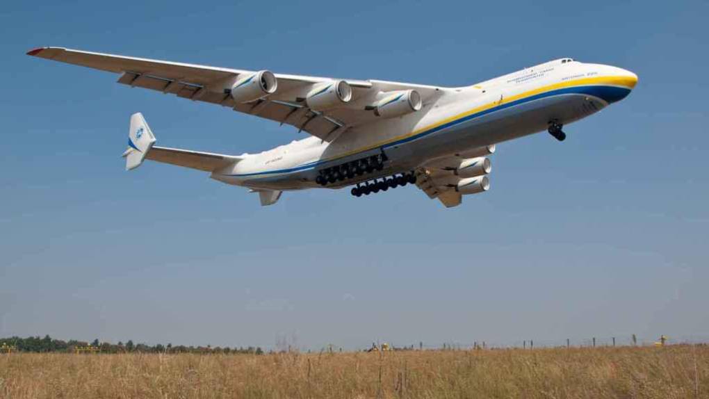 Antónov An-225, el avión más grande del mundo destruido por Rusia