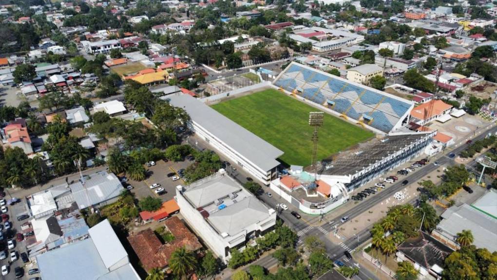 Estadio Morazán está en pésimas condiciones pese a millonaria inversión