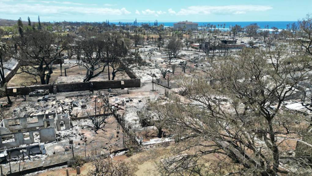 “No puedo creer que Dios permitiese que esto ocurriera”: rabia y desconsuelo en Hawái por incendios