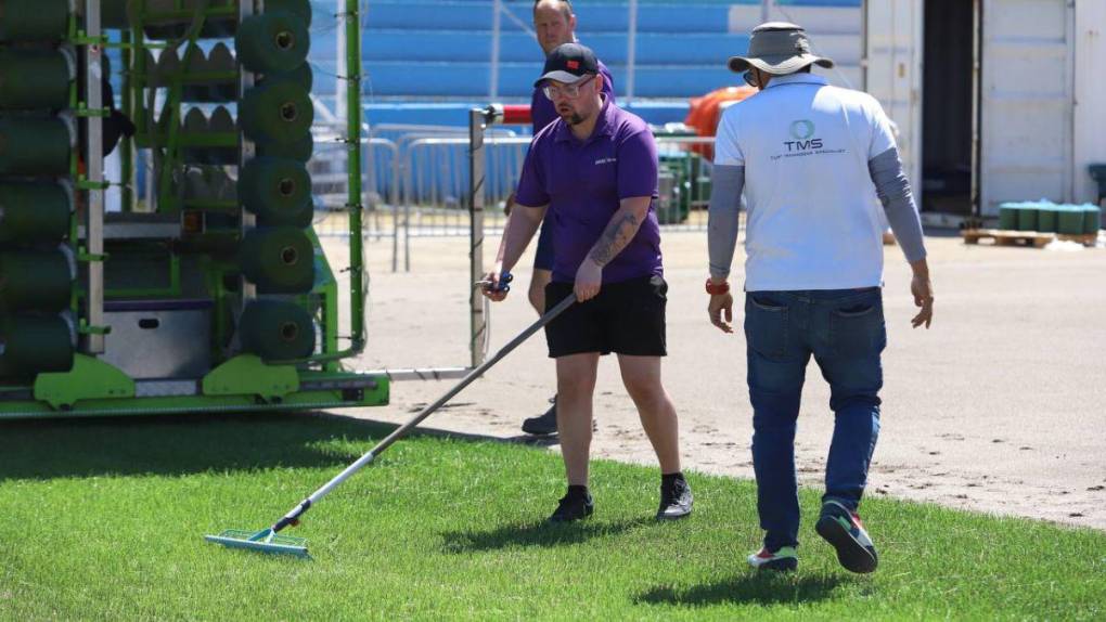 ¿Futura mesa de billar? Así marcha la instalación del nuevo césped del Estadio Nacional