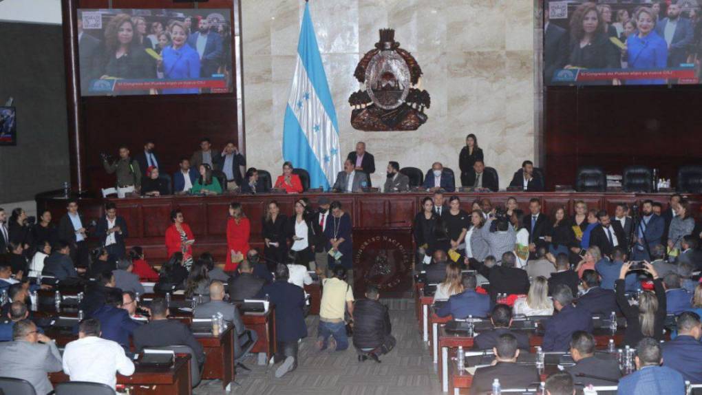 Los rostros de los seis magistrados suplentes elegidos en la Corte Suprema de Justicia