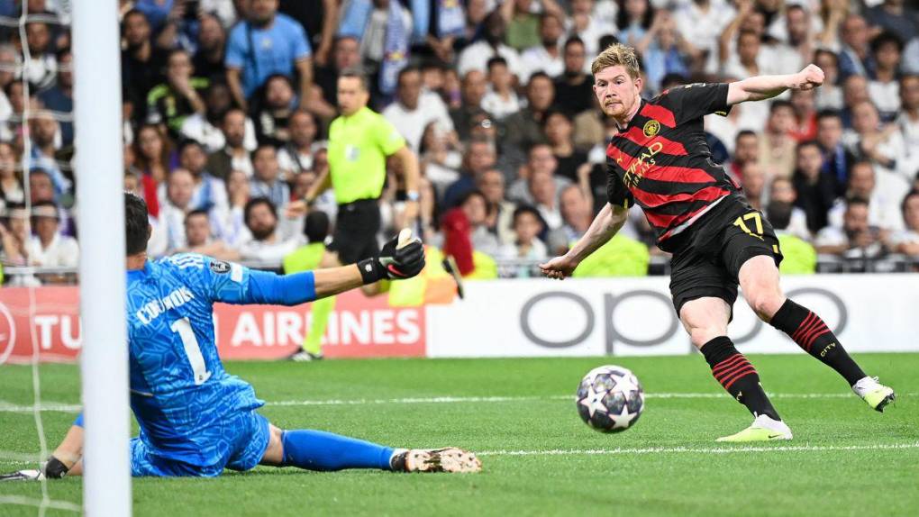 El enfado de Ancelotti, dos golazos y sonrisas al final: las imágenes del Real Madrid vs Manchester City