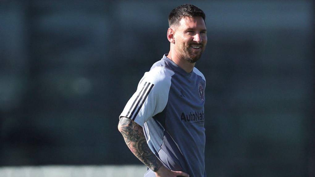 ¡Con pasillo incluido! Así fue el primer entrenamiento de Messi con el Inter Miami