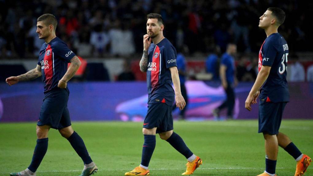 Silbidos y dura derrota en la despedida de Messi con el PSG