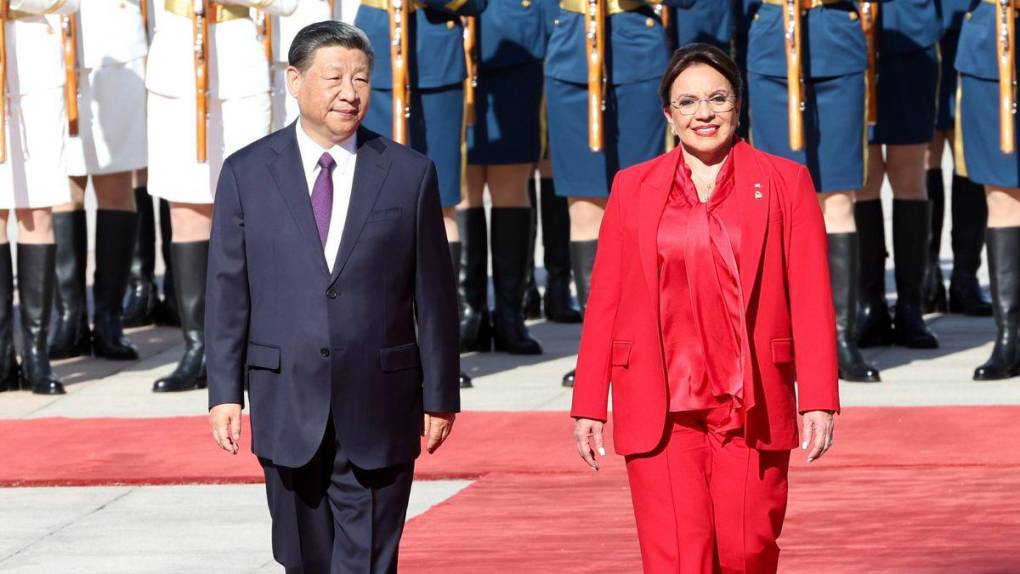 Cálido recibimiento: así fue el encuentro entre Xiomara Castro y Xi Jinping en China