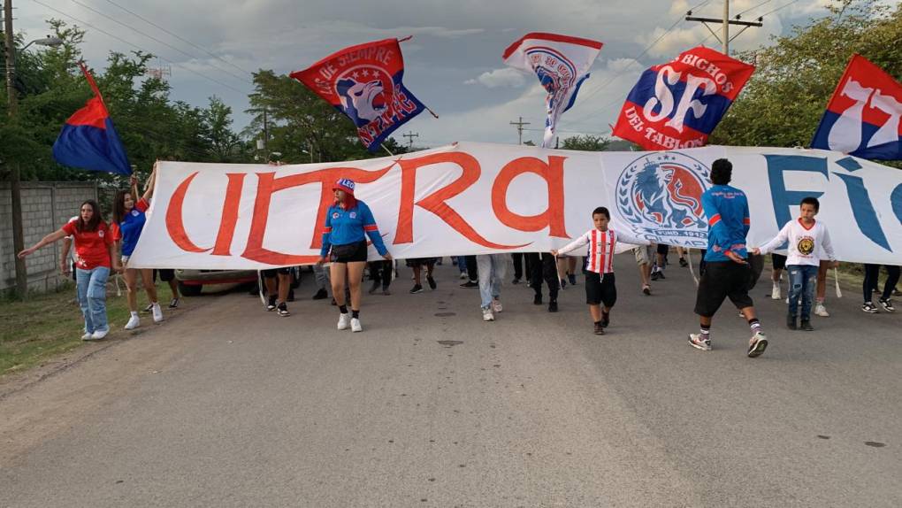 Olimpia genera ambientazo en Comayagua previo a partido contra Génesis