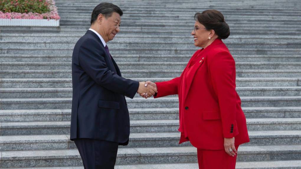 Cálido recibimiento: así fue el encuentro entre Xiomara Castro y Xi Jinping en China