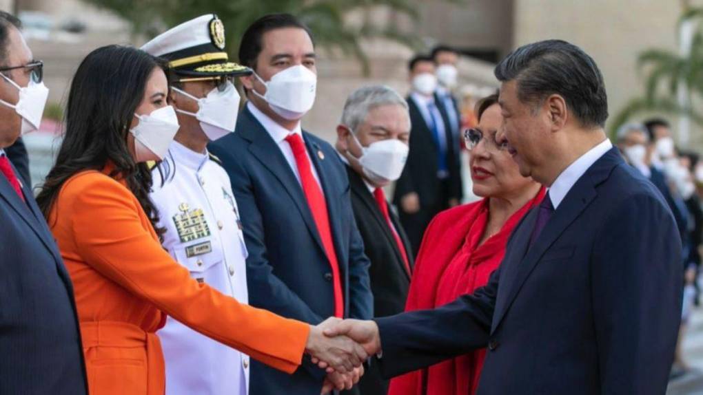 Cálido recibimiento: así fue el encuentro entre Xiomara Castro y Xi Jinping en China