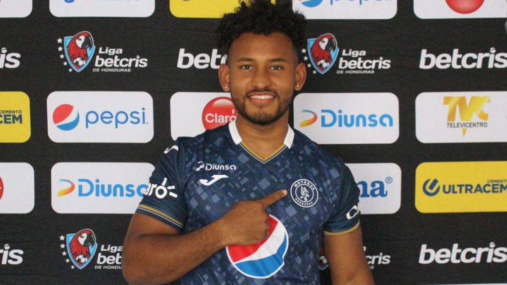 Fichajes: Motagua va por un jugador “Manudo”, la decisión de Olimpia con Bapiste y Auzmendi elige ¿azul o blanco?