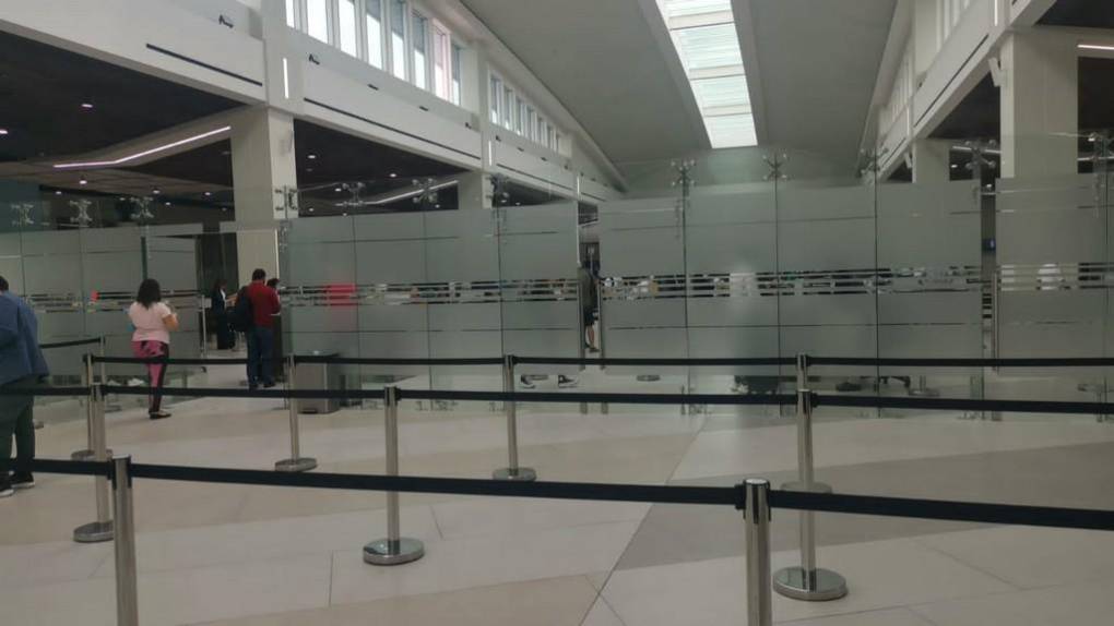 Los destrozos provocados por una tormenta en el Aeropuerto Internacional Palmerola (Fotos)