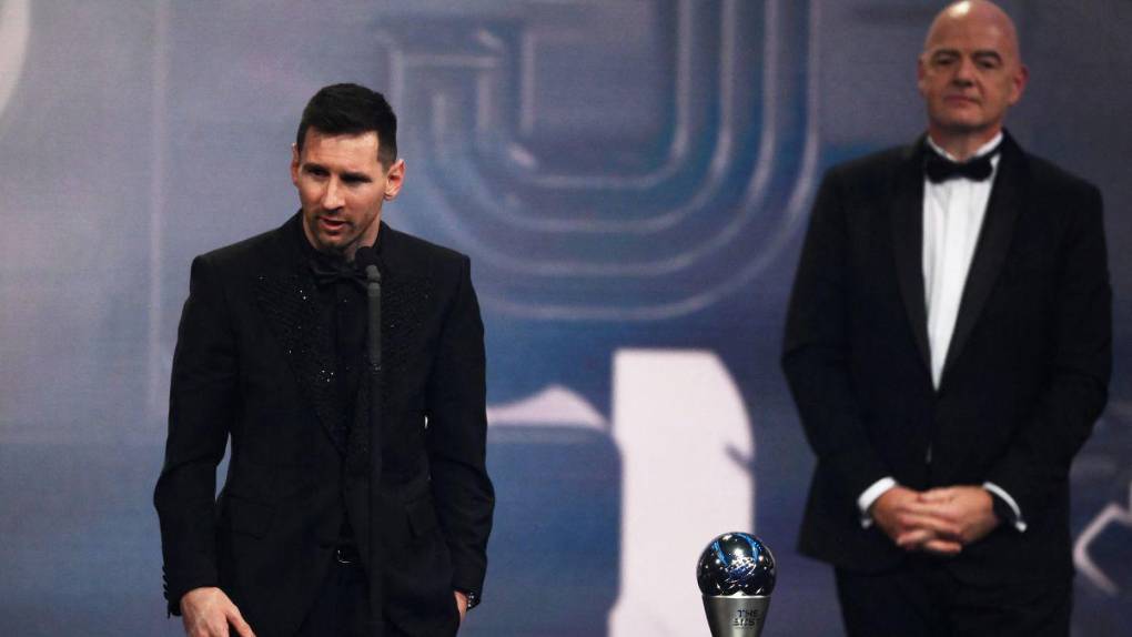 El emotivo momento en que Messi recibió el premio The Best 2022