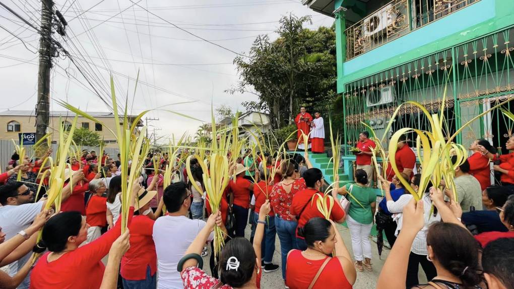 Así se vive el Domingo de Ramos en diferentes partes de Honduras