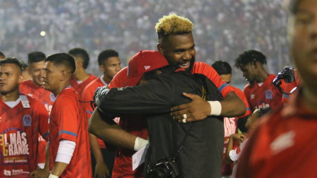 La euforia de Olimpia en la celebración de la copa número 36