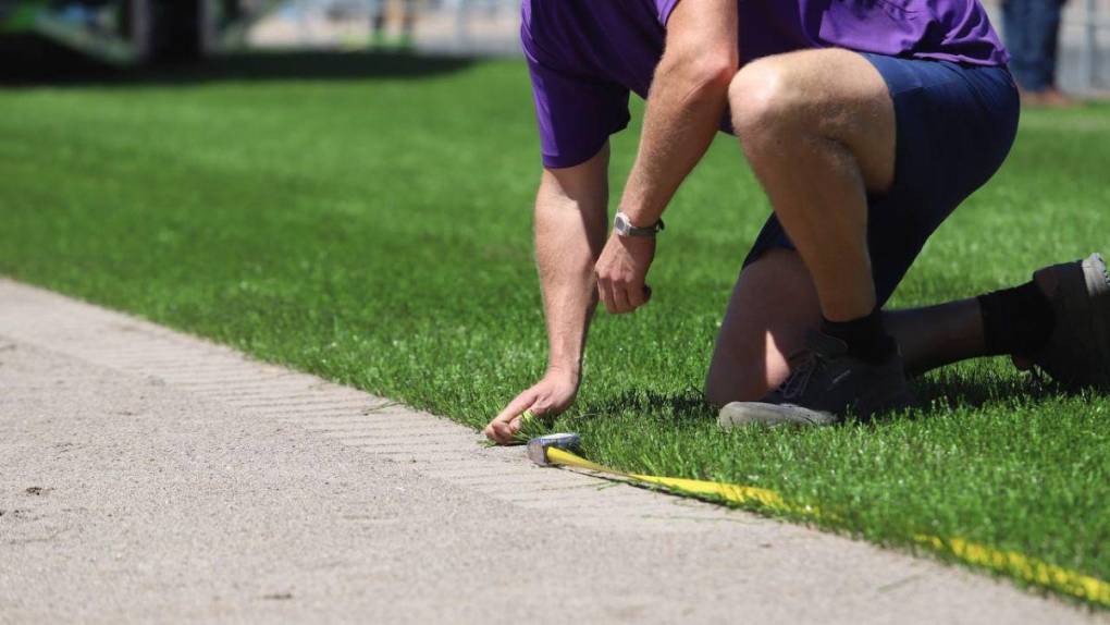 ¿Futura mesa de billar? Así marcha la instalación del nuevo césped del Estadio Nacional