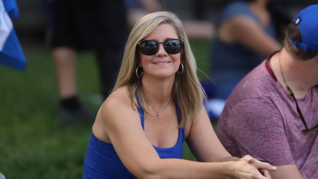 Guapas aficionadas embellecen la previa del Honduras vs Haití en Charlotte