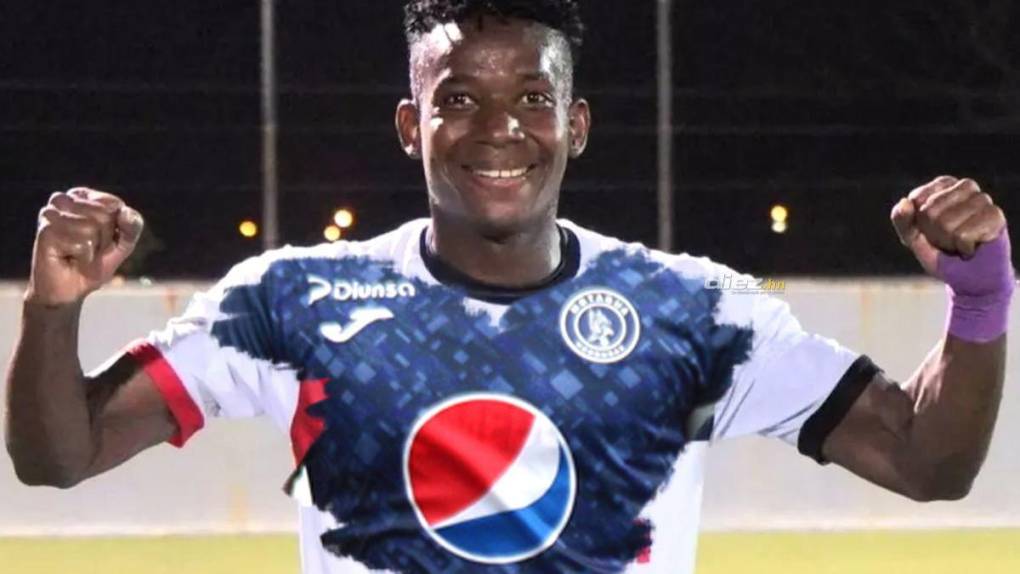 Fichajes: “Cachita” Gómez coquetea con Olimpia, Motagua contrata un mexicano y el nuevo destino de Auzmendi