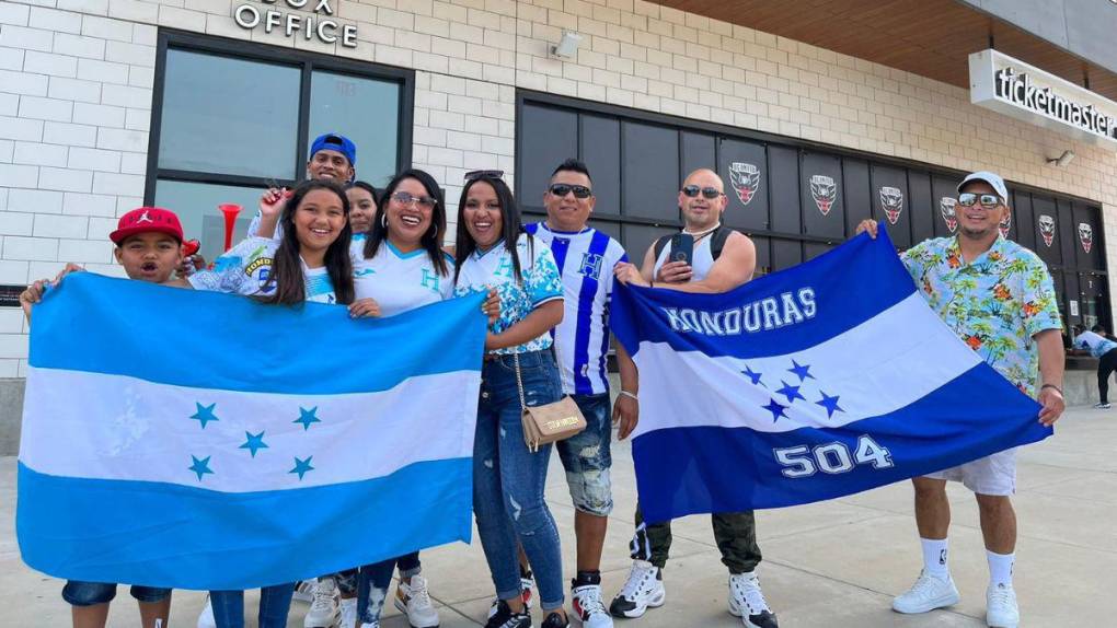 ¡Gran presencia catracha! El ambiente previo al Honduras vs Venezuela en Washington