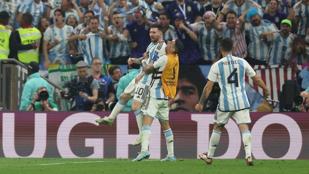 La alegría de Messi luego de ganar el Mundial de Qatar 2022 con Argentina