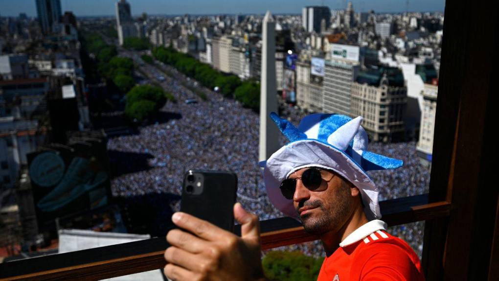 Mar albiceleste: locura total en Buenos Aires para festejar el campeonato del mundo de Argentina