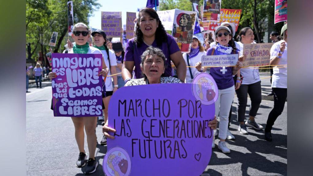 Día Internacional de la Mujer: inmensas movilizaciones se registran en el mundo