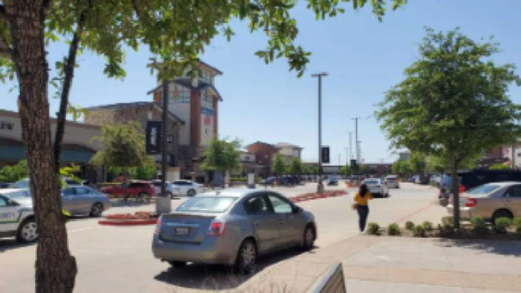 Tirador de centro comercial en Texas exaltaba símbolos y grupos nazis