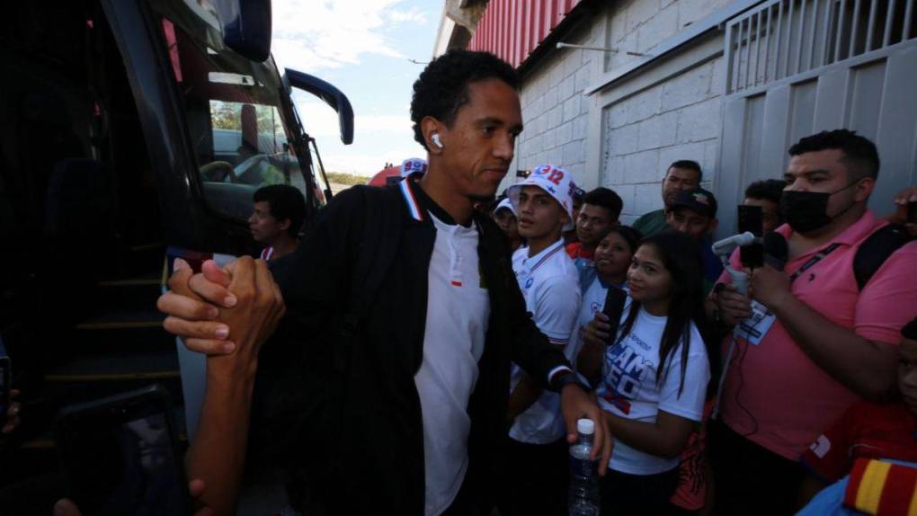 ¡Recibimiento de campeón! El espectacular ambiente para el duelo entre Olimpia y Real Sociedad en Comayagua