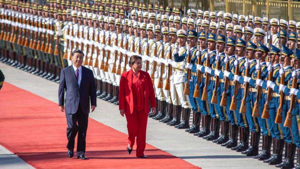 Cálido recibimiento: así fue el encuentro entre Xiomara Castro y Xi Jinping en China