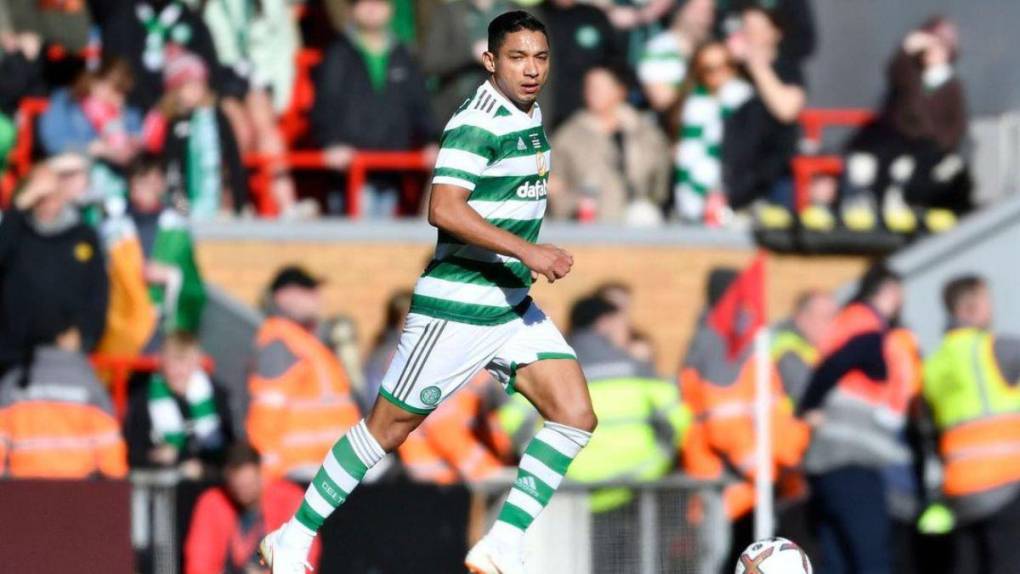 ¡Entre cracks! Las fotos de Emilio Izaguirre en el partido de leyendas entre Liverpool y Celtic