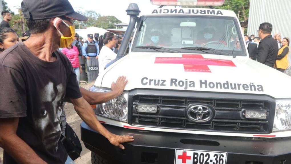 Matanza en PNFAS: angustia y desconsuelo se apodera de familiares de las víctimas