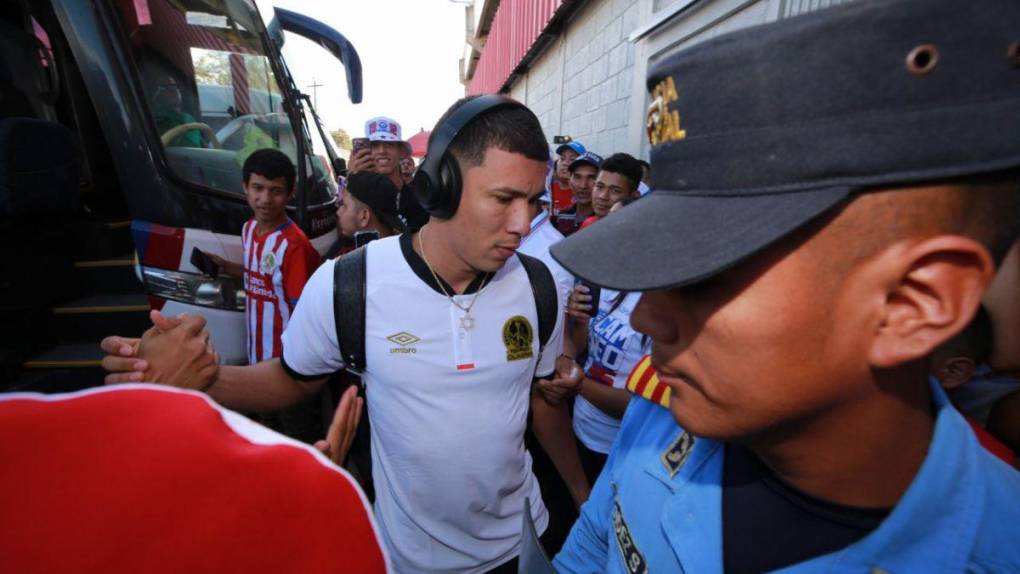 ¡Recibimiento de campeón! El espectacular ambiente para el duelo entre Olimpia y Real Sociedad en Comayagua