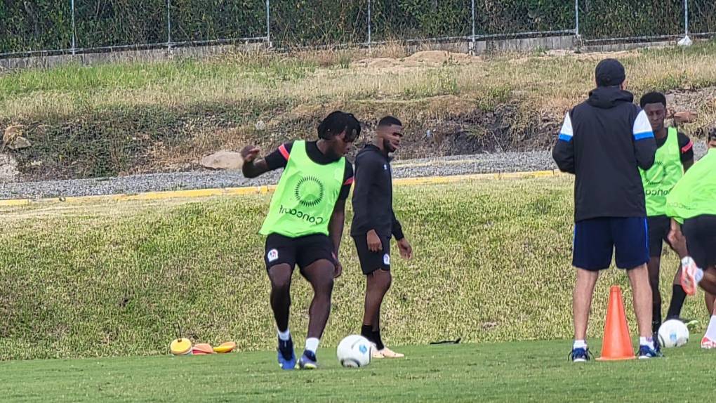 Olimpia entrena con su ‘nuevo’ fichaje previo a inicio torneo Clausura