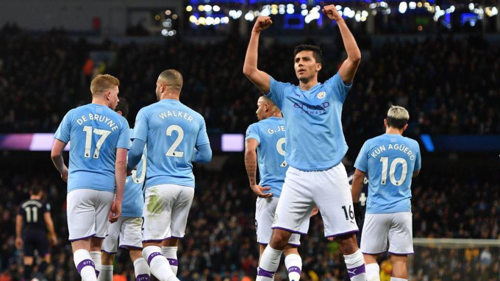 Prohibición de fichajes, pérdida de puntos y expulsión: los posibles castigos que enfrentaría el Manchester City ante acusaciones