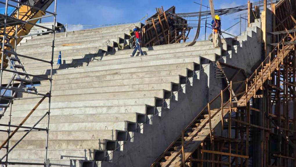 FOTOS: Así luce el Estadio Nacional con las primeras graderías instaladas ¡Hay avances!